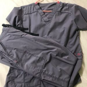 Wonderwink wonderflex scrub set